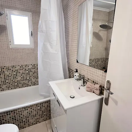 Perfect Modern Pool Clr Appartement